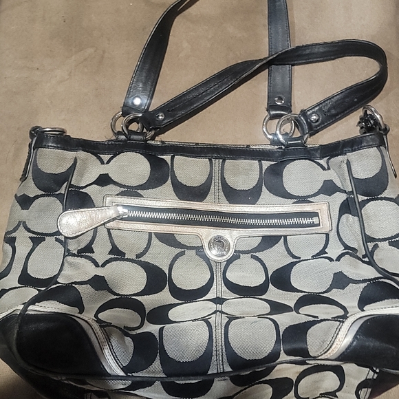 Coach purse - Picture 1 of 6